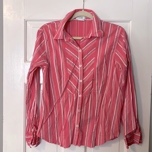 💥50% sale💥Van Heusen pink button down shirt size L. E#945